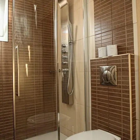 Niriides 罗希姆诺