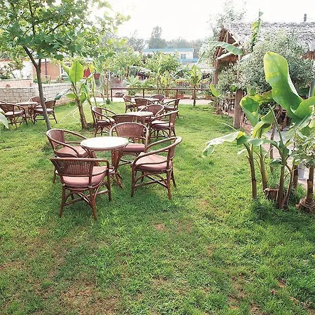 Niriides 酒店 罗希姆诺