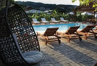 Hotel Niriides 4*